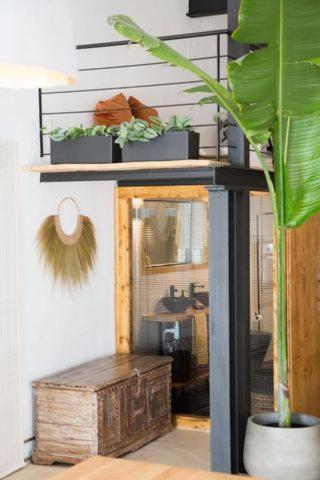 Industrial Loft In Front Of Santa Apolonia *